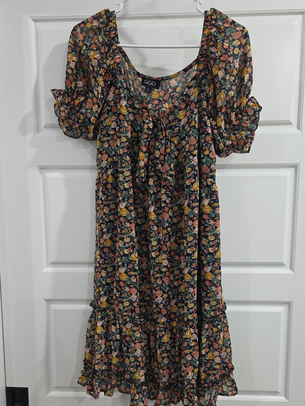 GiGiO Black Floral Puff-Sleeve Midi Dress